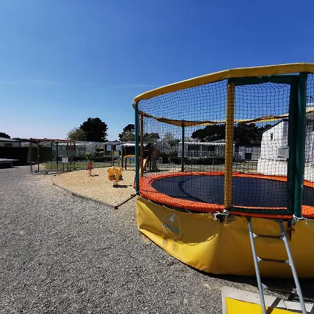 Holiday home Mobil L'evasion